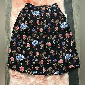 FOREVER 21 Women’s XS Black Floral Pleated Zip Midi A-line Skirt